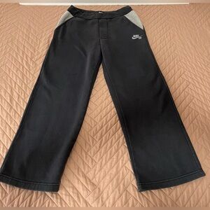 Nike SB Youth Sweatpants Black Gray Logo | Size M (10–12)